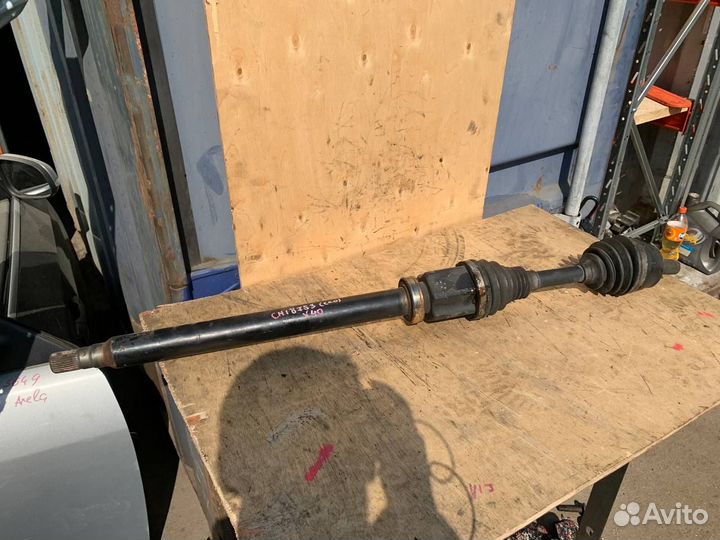 Приводной вал передний правый Volvo V40 2012-2016