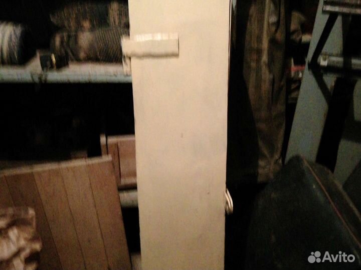 Шкаф металлический(сейф)