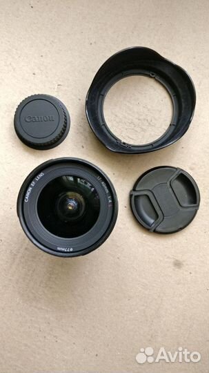Сверх широкоугольный объектив Canon EF 17-40mm 4L