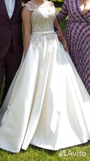 Свадебное платье