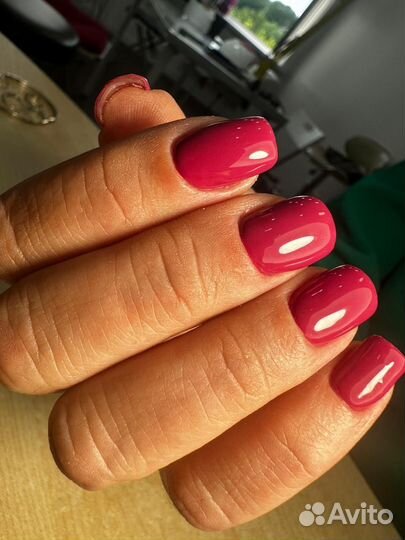Маникюр педикюр