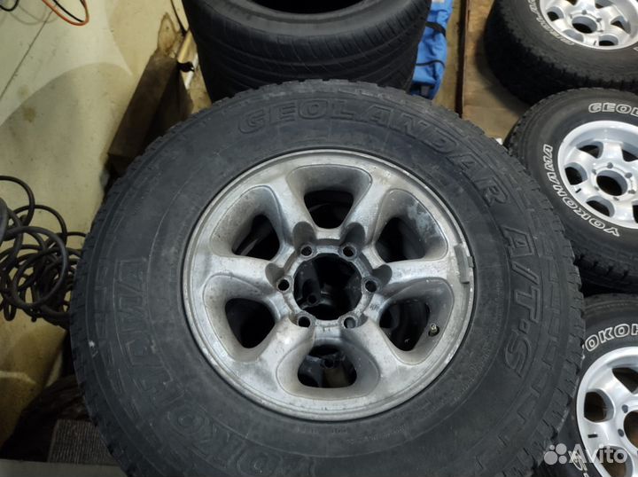 Yokohama geolandar g12 AT 265/70 r15 на 6х139,7