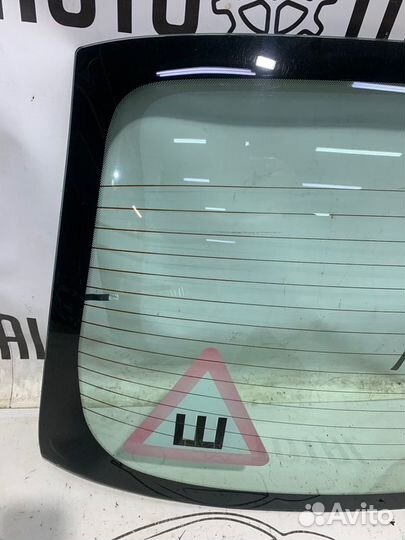 Стекло заднее Renault Symbol K7JA700 2005