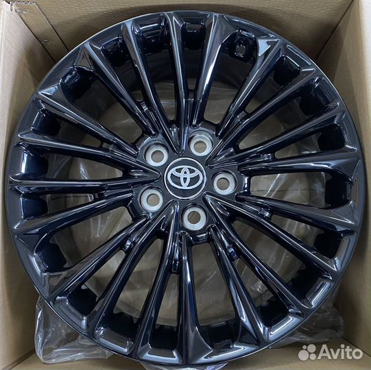 Новые диски R18 Toyota Camry V70