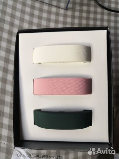 Браслет Sony SmartBand с запасными ремешками