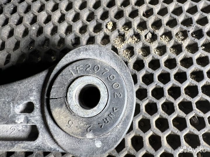 Подушка двигателя subaru legacy 2