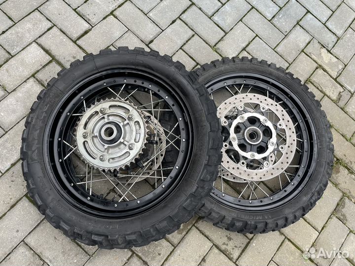Колеса спицованные Suzuki V-Strom 650-1000 XT
