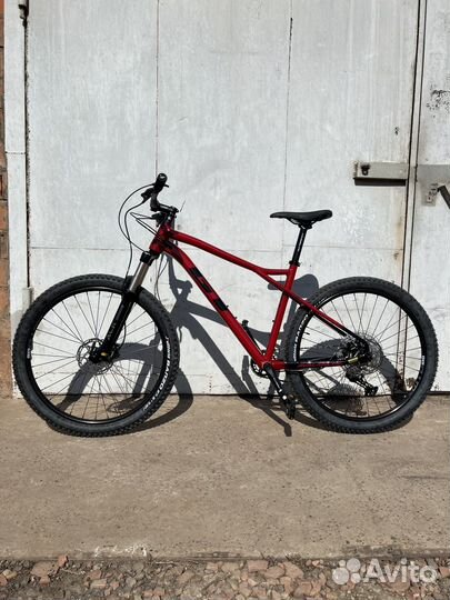 Велосипед GT Avalanche elite 27.5