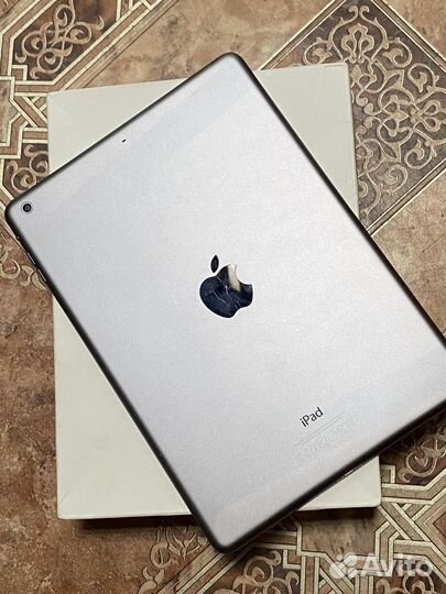 iPad air A1474 32gb wifi