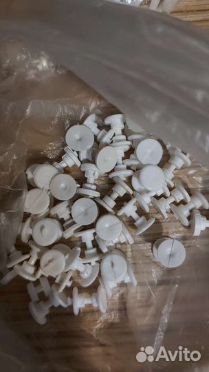 Бегунок, прищепка для карнизов