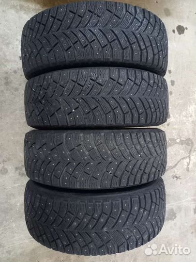 Michelin X-Ice North 4 195/65 R15