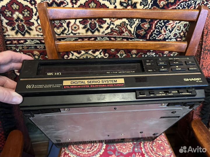 Видеомагнитофон Sharp