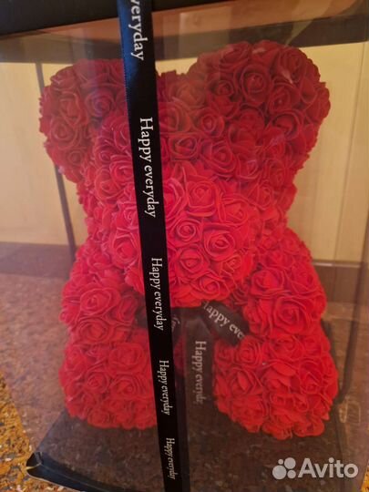 Подарок медвежонок из роз