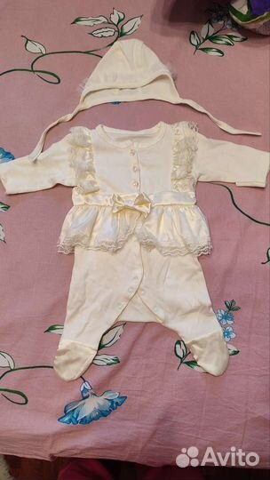 Комплект на выписку для девочки