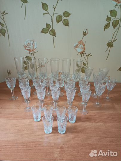 Хрустальные бокалы, рюмки, фужеры