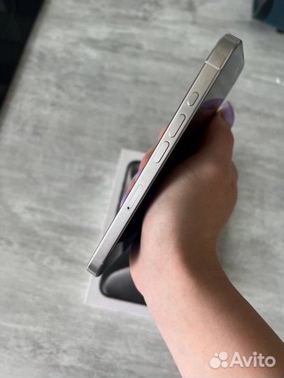 iPhone 15 Pro, 128 ГБ