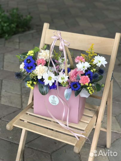 Доставка букетов и композиций по Ижевску