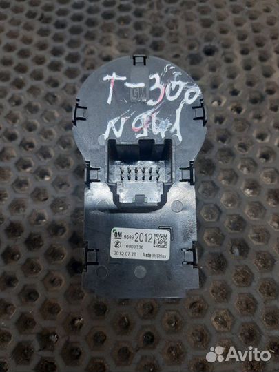Переключатель света Chevrolet Aveo T300 седан