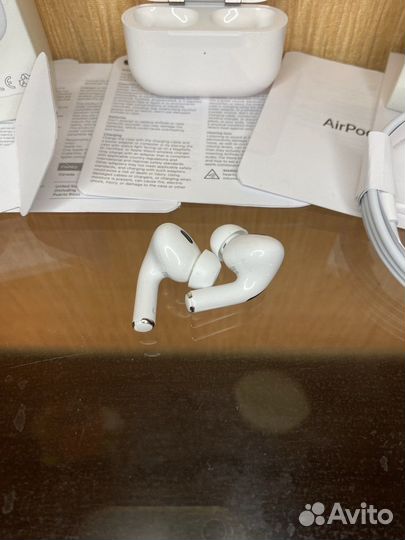 AirPods Pro 2 поколение (гарантия + чехол)
