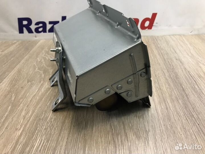 Подушка безопасности в торпедо Ford S-Max 2.0