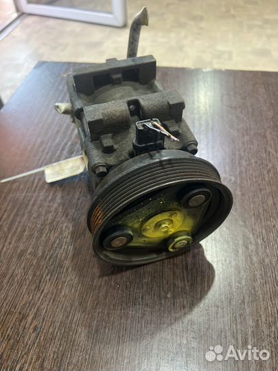 Компрессор кондиционера Ford Fiesta (95-01)