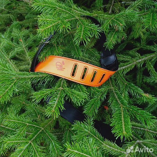 Ремень для гитары кожа