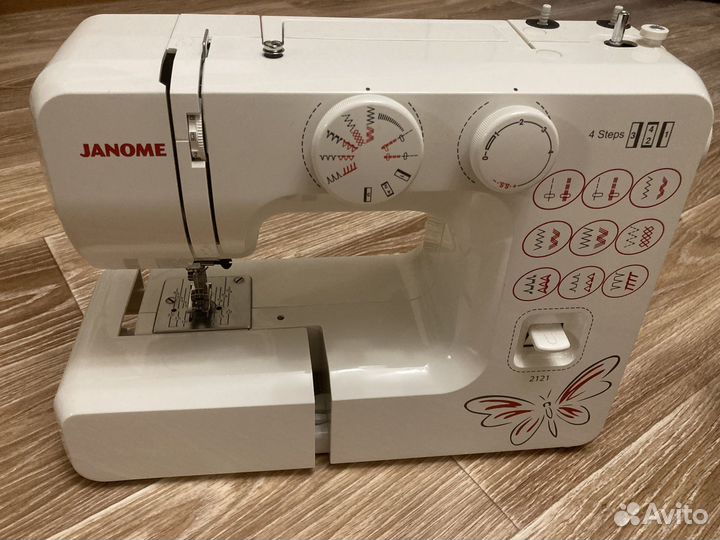 Швейная машинка janome
