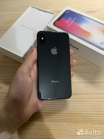 iPhone X, 64 ГБ