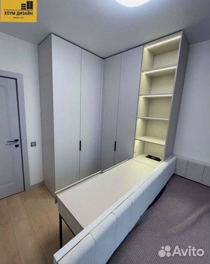 Рабочая зона со шкафом детская