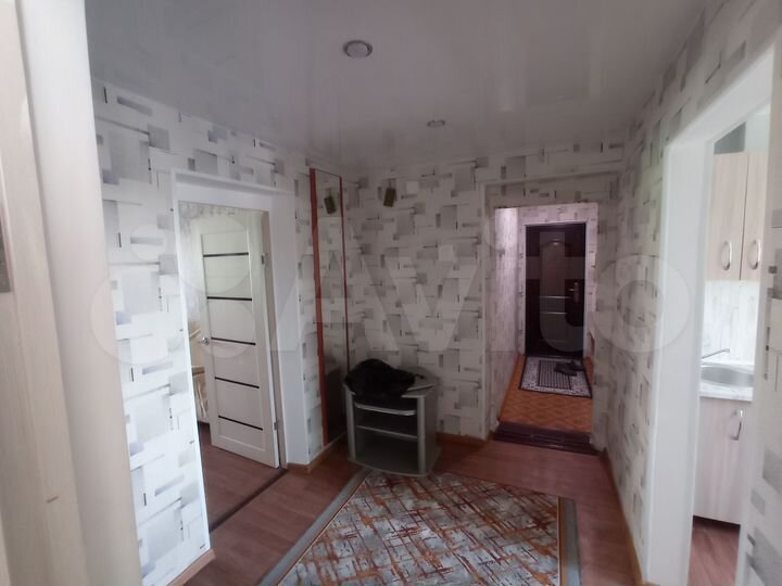 3-к. квартира, 60 м², 3/6 эт.