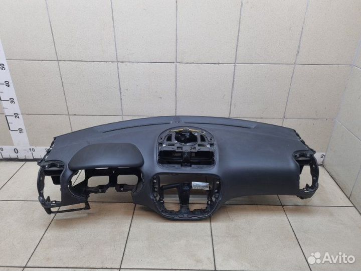 Торпедо Renault Logan/Logan Stepway