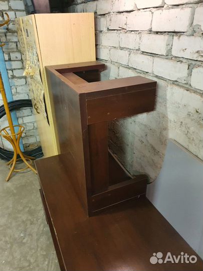 Тумба, подставка скамья