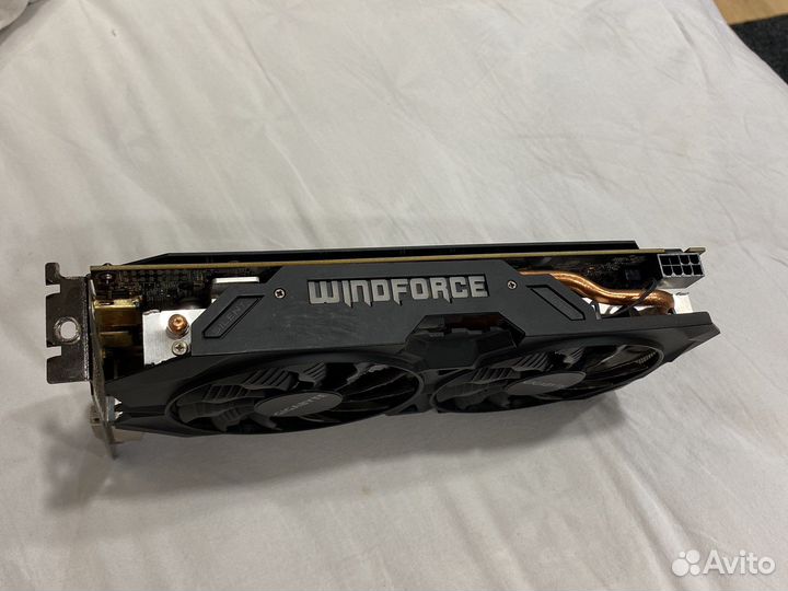 Видеокарта gigabyte AMD Radeon R9 380 4GB