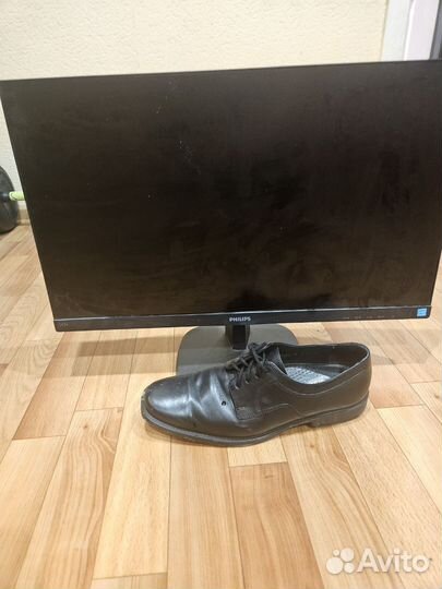 Монитор philips 243V7Q