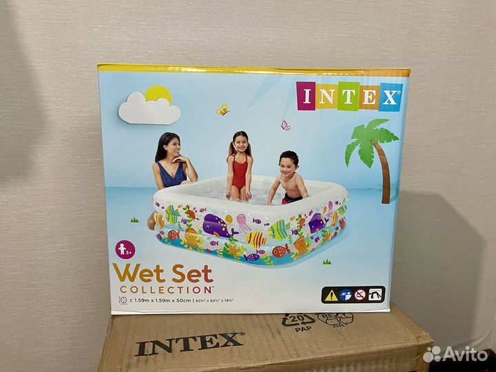 Детский надувной бассейн intex Аквариум 57471