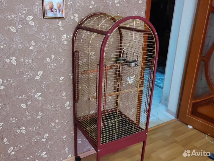 Клетка для крупного попугая