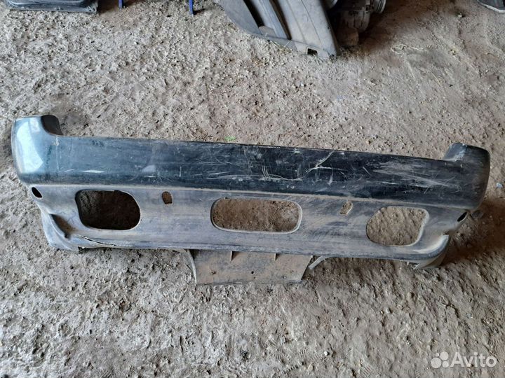 Бампер задний на BMW E53