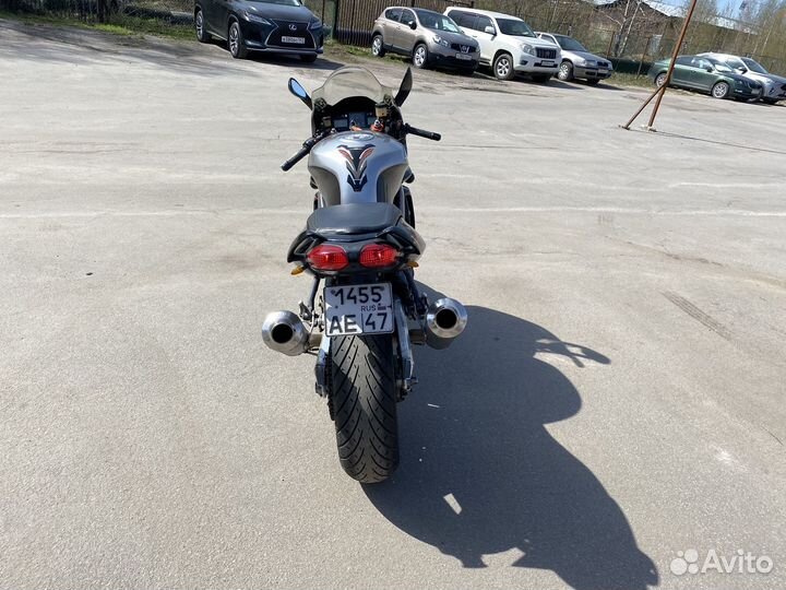 Aprilia SL1000R falco