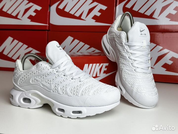 Кроссовки женские Nike Air Max Plus TN 36-41 белые