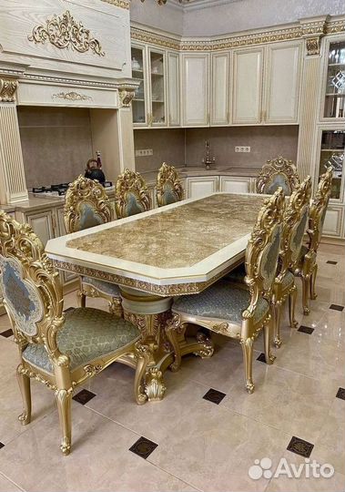 Кухонный стол и стулья комплект