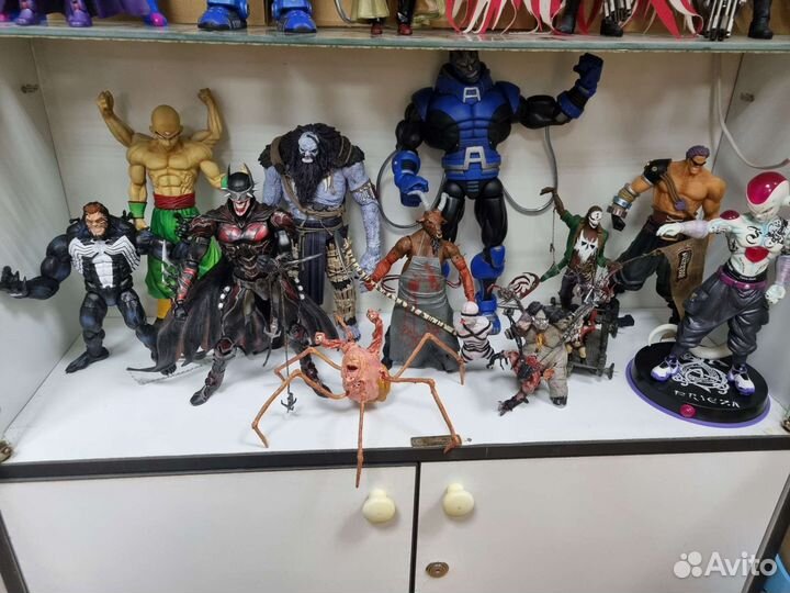 Коллекционные фигурки McFarlane, Marvel, DC