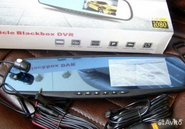 Видеорегистратор зеркало с камерой заднего вида