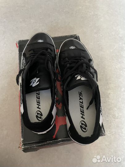 Кроссовки heelys