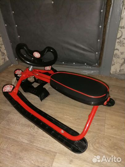 Детский снегокат бу