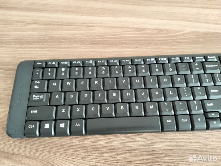 Комплект клавиатура + мышь Logitech mk220