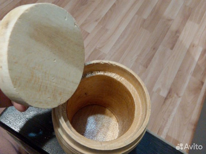 Деревянная кружка для вина