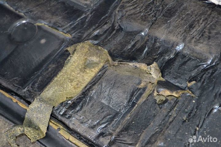 Шумоизоляция под кабину mercedes-benz Actros MP4 1