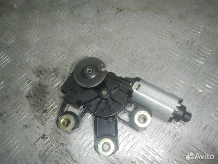 Моторчик стеклоочистителя задний, Volkswagen (Фоль