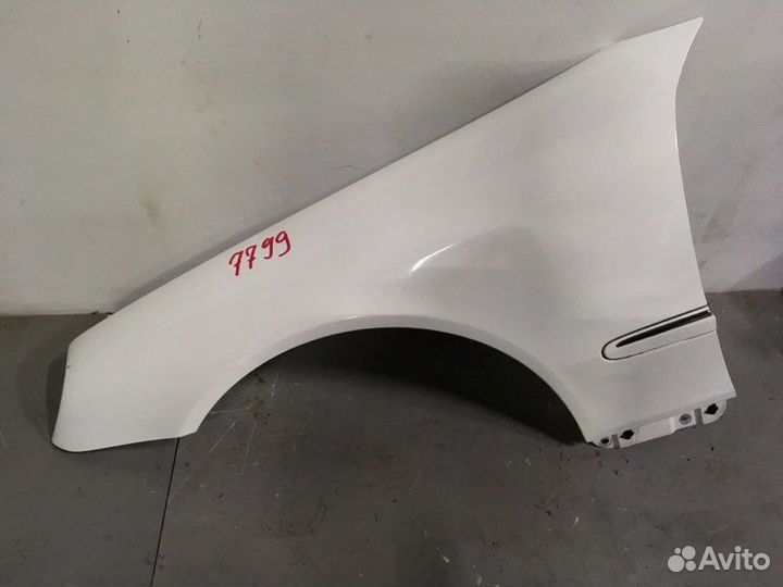 Крыло левое w 209 CLK