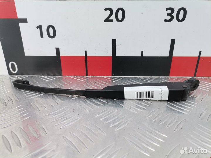 Щеткодержатель задний Mercedes-Benz E-Класс